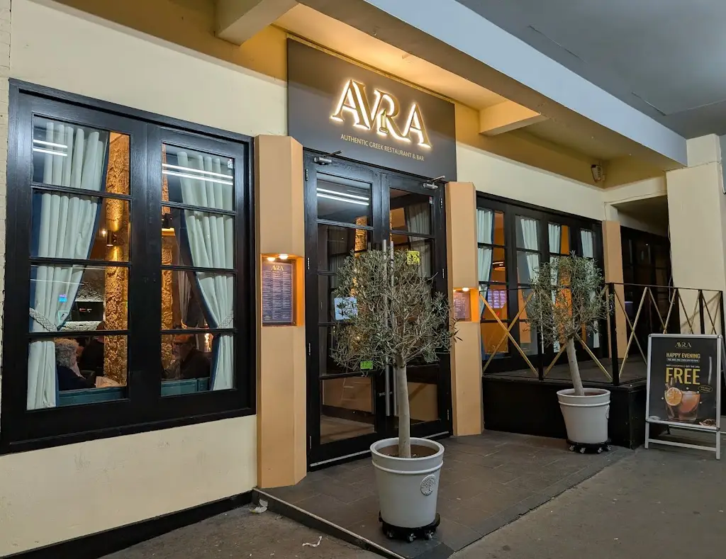 Richard Cowdery_AVRA Authentic Greek Restaurant & Bar_Sutton_review
