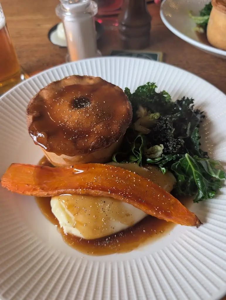 Steve Steele_The White Horse_Beaconsfield_review