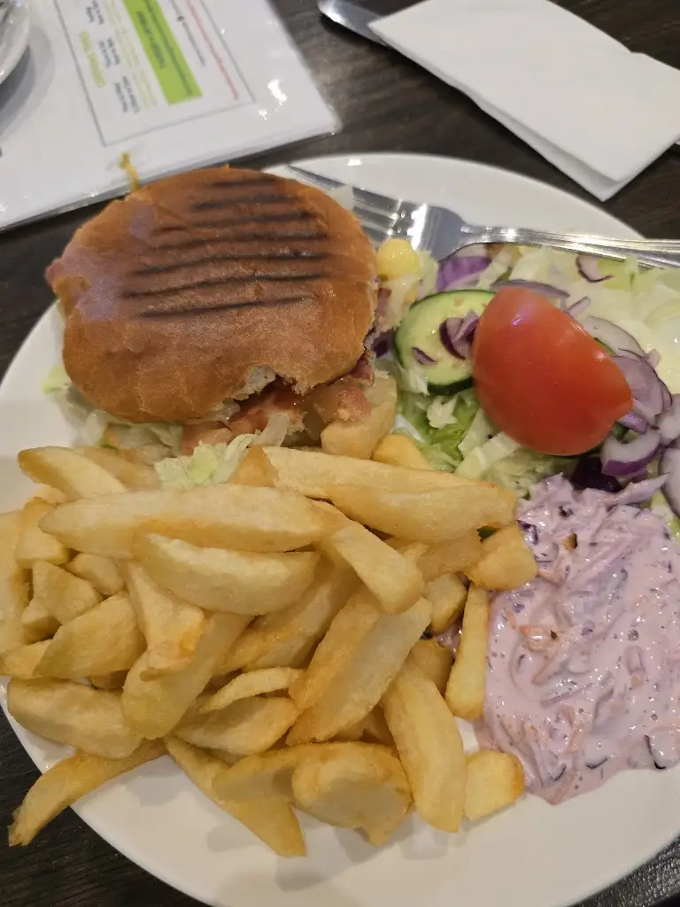 Robert Agar-Hutton_Ivy Farm restaurant_Swineshead_review