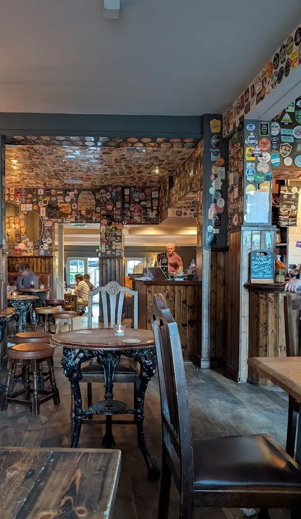 Tanya Aldridge_The Antelope_Surbiton_review