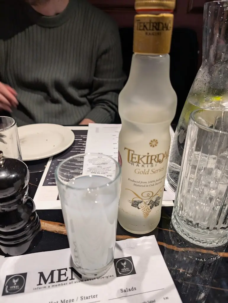 Menu_RENAS_Surbiton_image_8