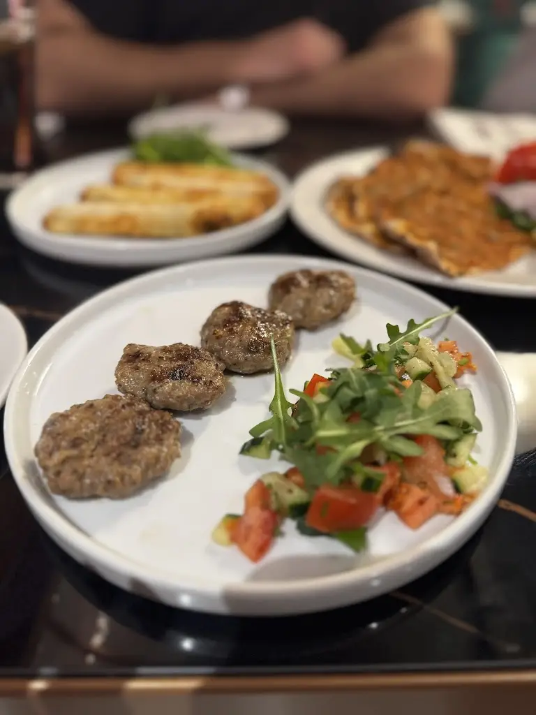 Menu_RENAS_Surbiton_image_9