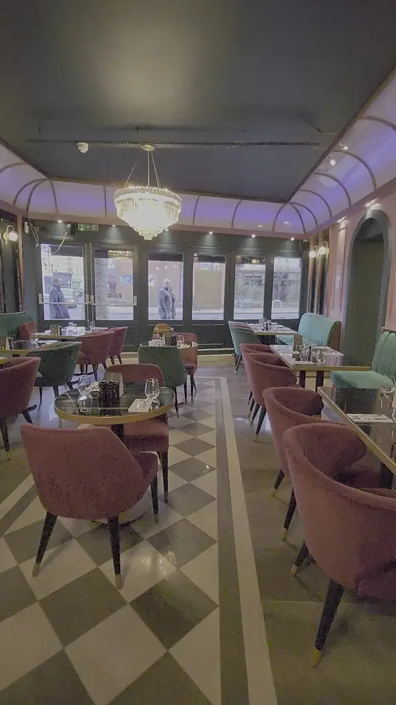 RENAS_Surbiton_slider_image_2