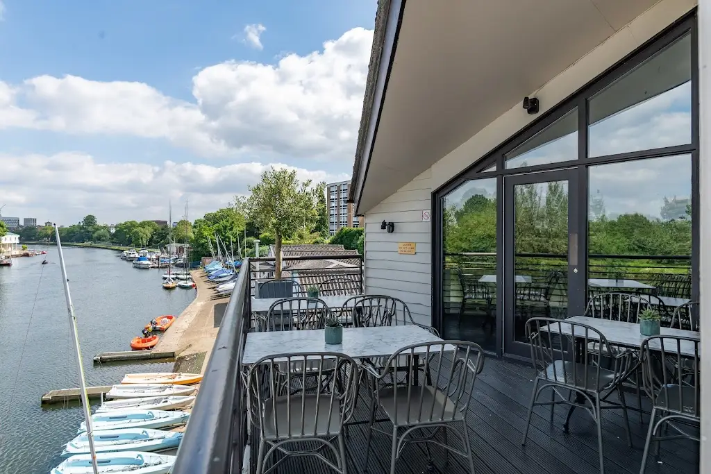 Harts Boatyard Surbiton_Surbiton_slider_image_1