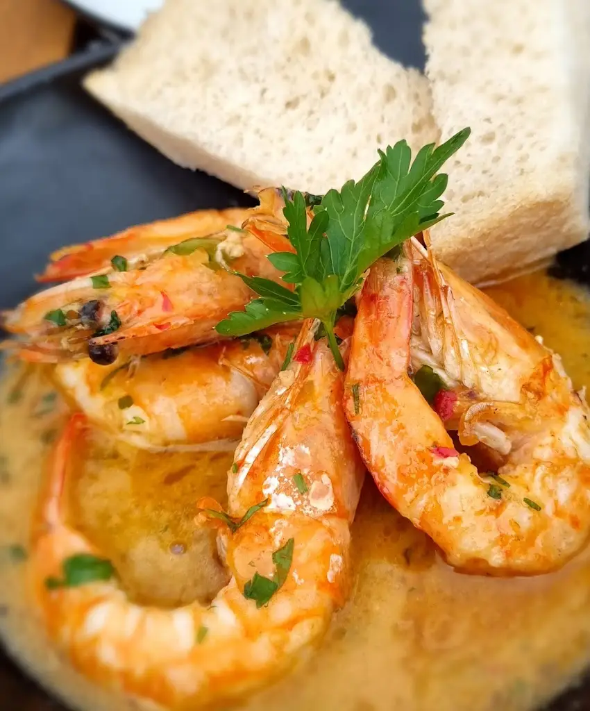 John Davidson_Niku_Surbiton_recensione