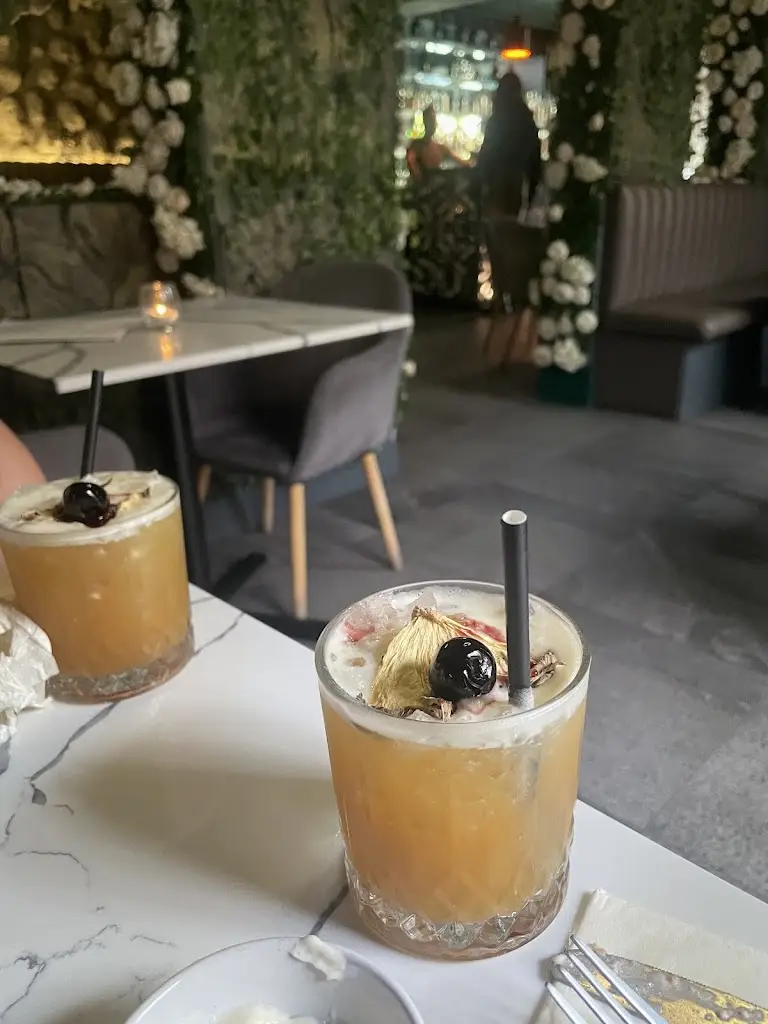 Ditza Heart_Niku_Surbiton_recensione