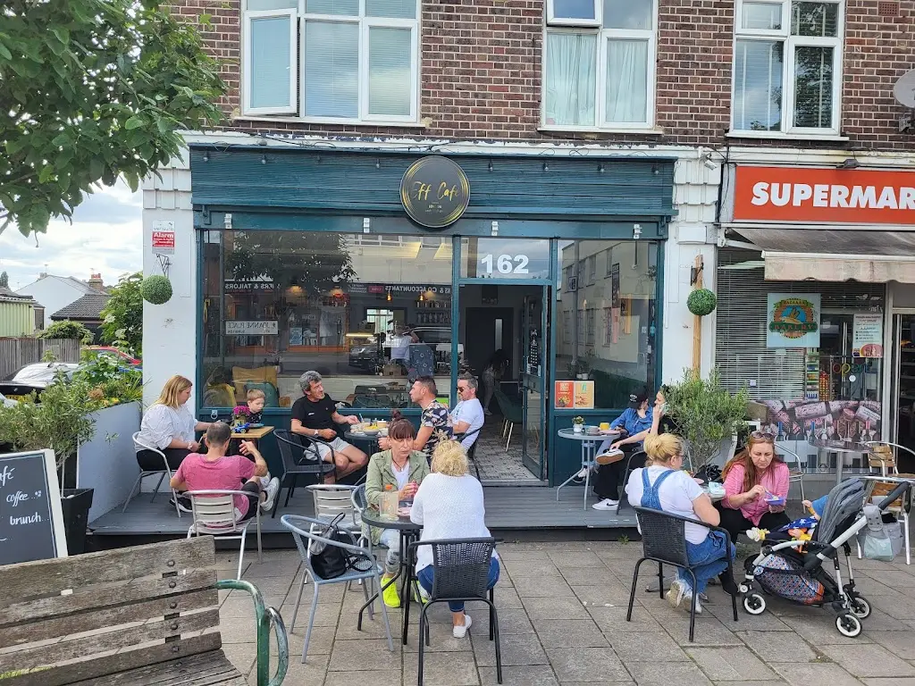 Eff Café London restaurant in Surbiton