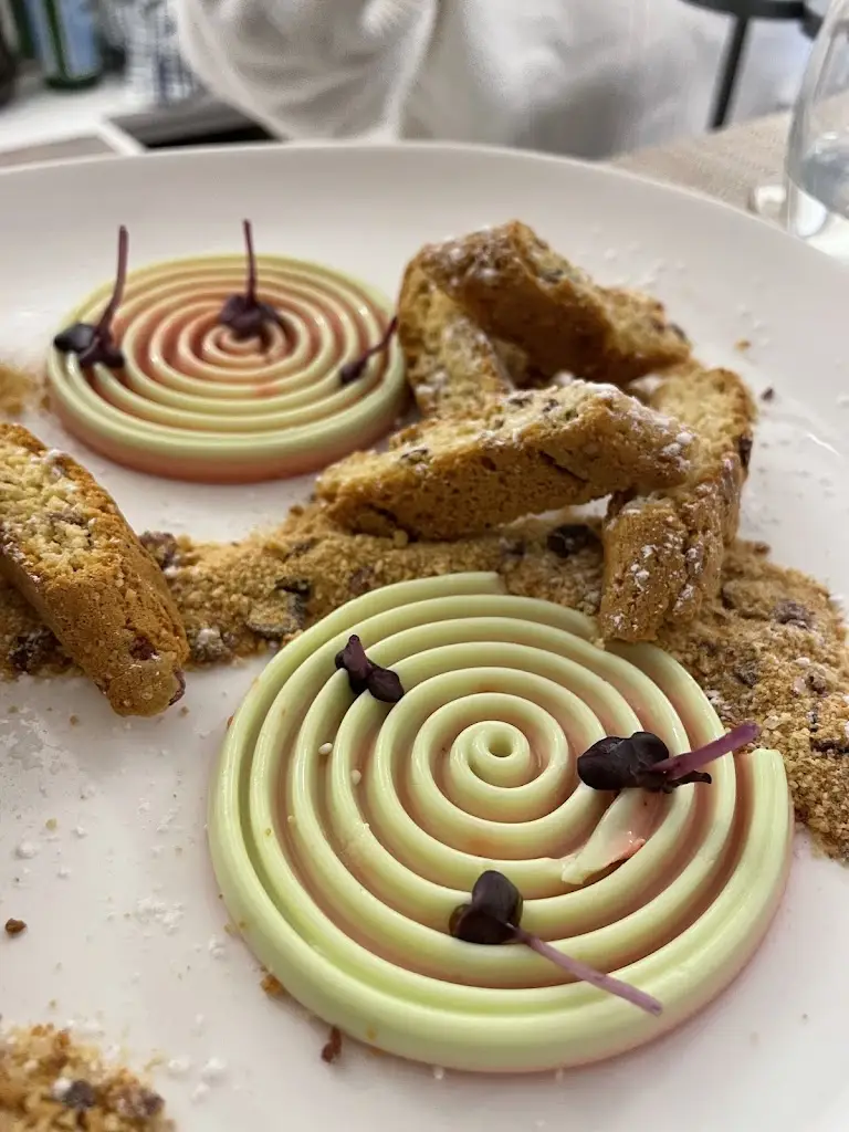 Gemma Sutton_Trinca_Surbiton_review