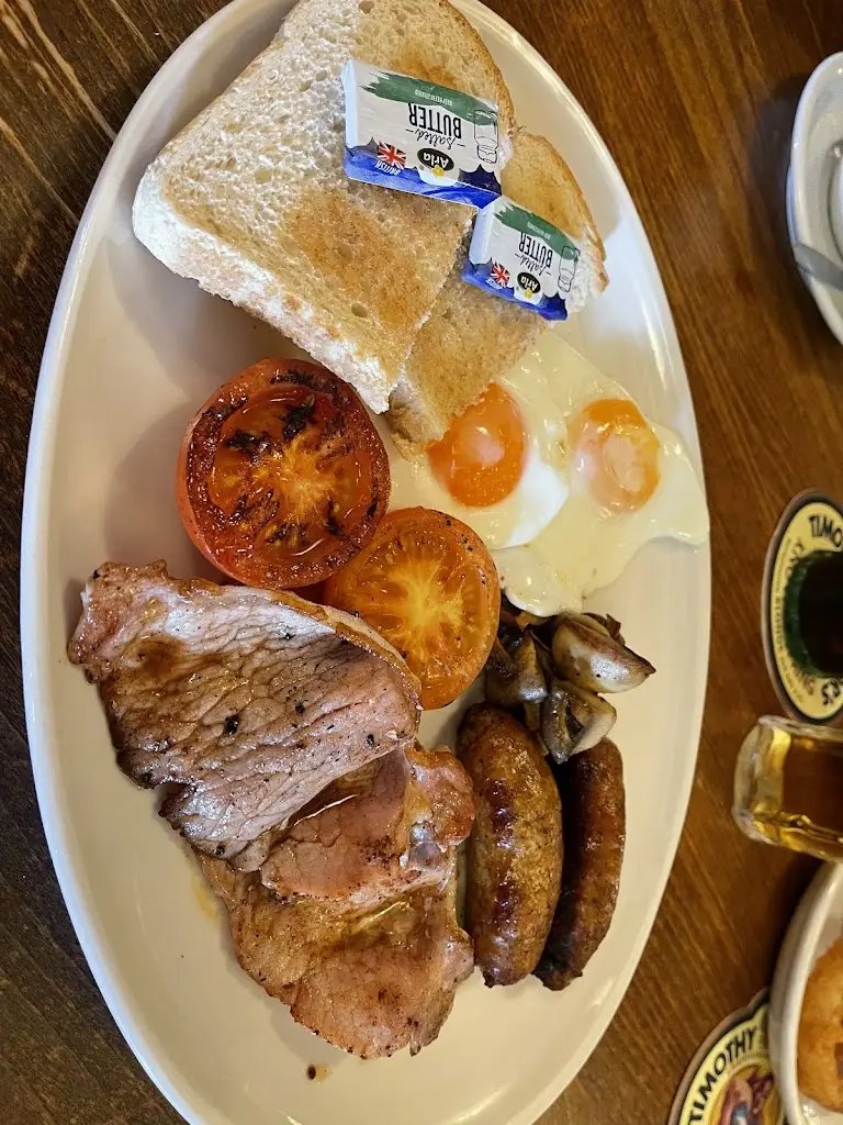 hannah Gibbons_The Horseshoe Sywell_Sywell_review