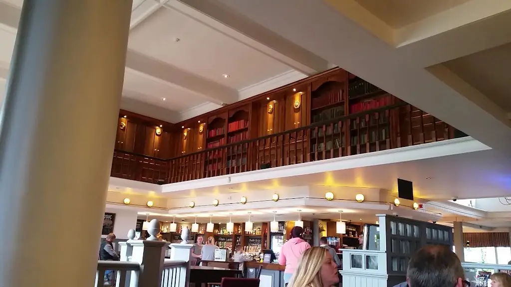 Overstone Manor_Sywell_slider_image_2