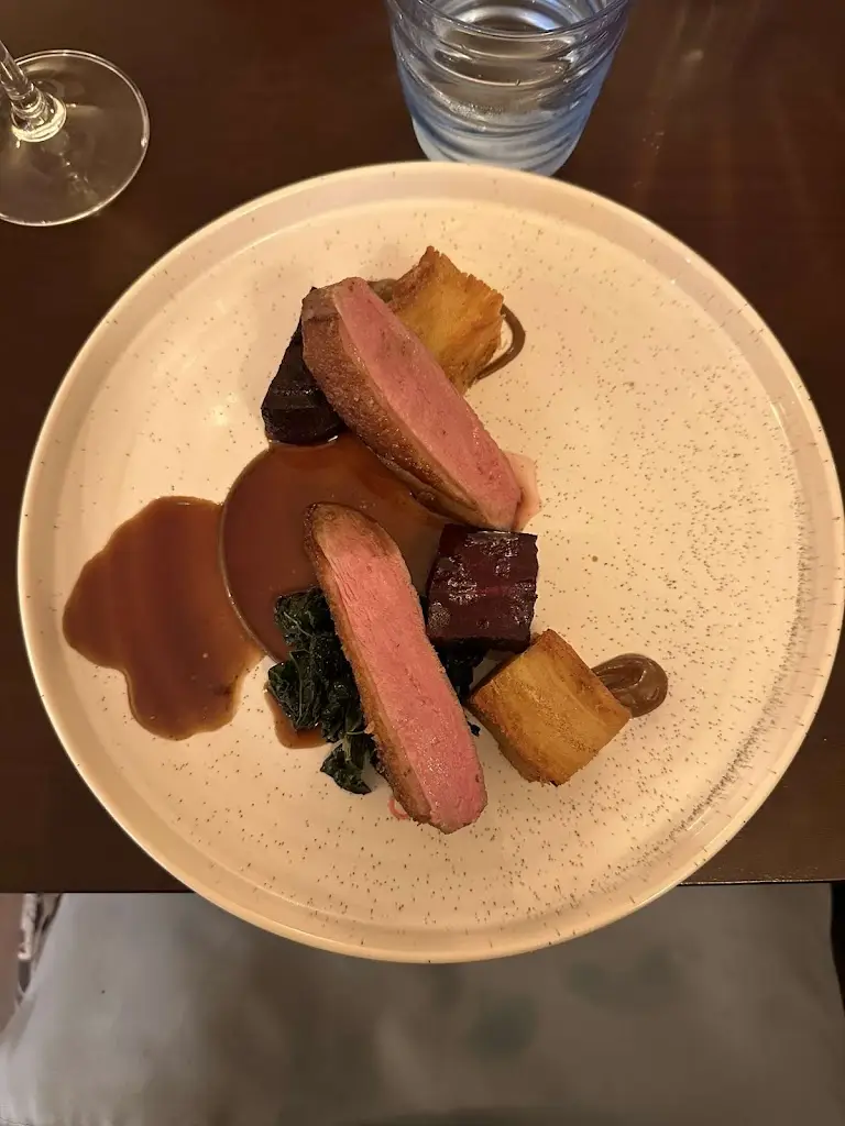 aoife allcock_The Griffins Head_Sywell_review