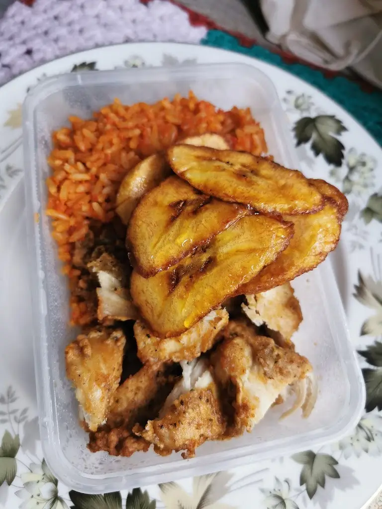 Menu_Lola's cafe_Swanscombe_image_6