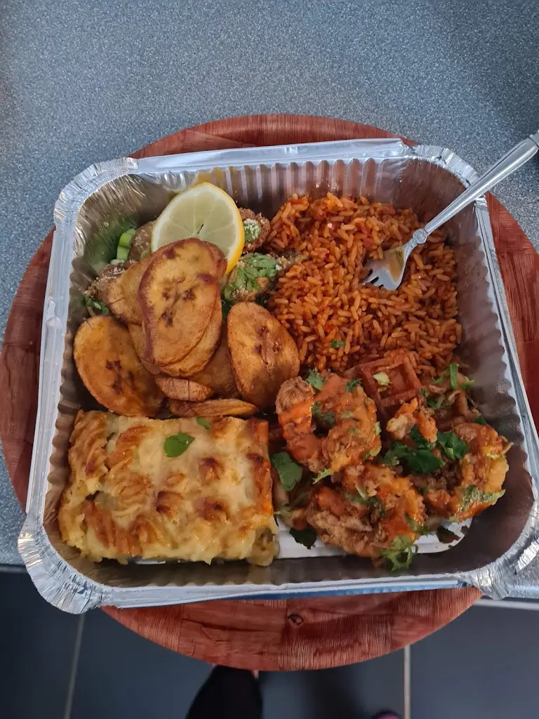 Raluca Laslo_Lola's cafe_Swanscombe_review