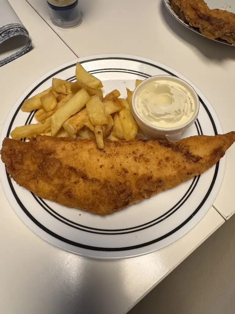 Matilda Bineri_Swanscombe Fish Bar_Swanscombe_review