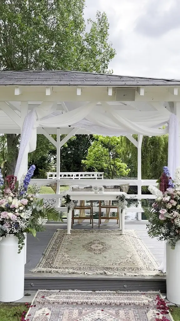 Hayley Thurston_Swavesey Windmill_Swavesey_review