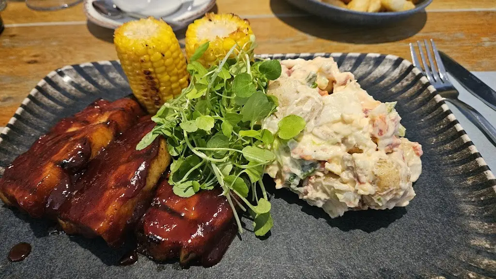 kerry Graham_The Gate Inn_Tansley_review