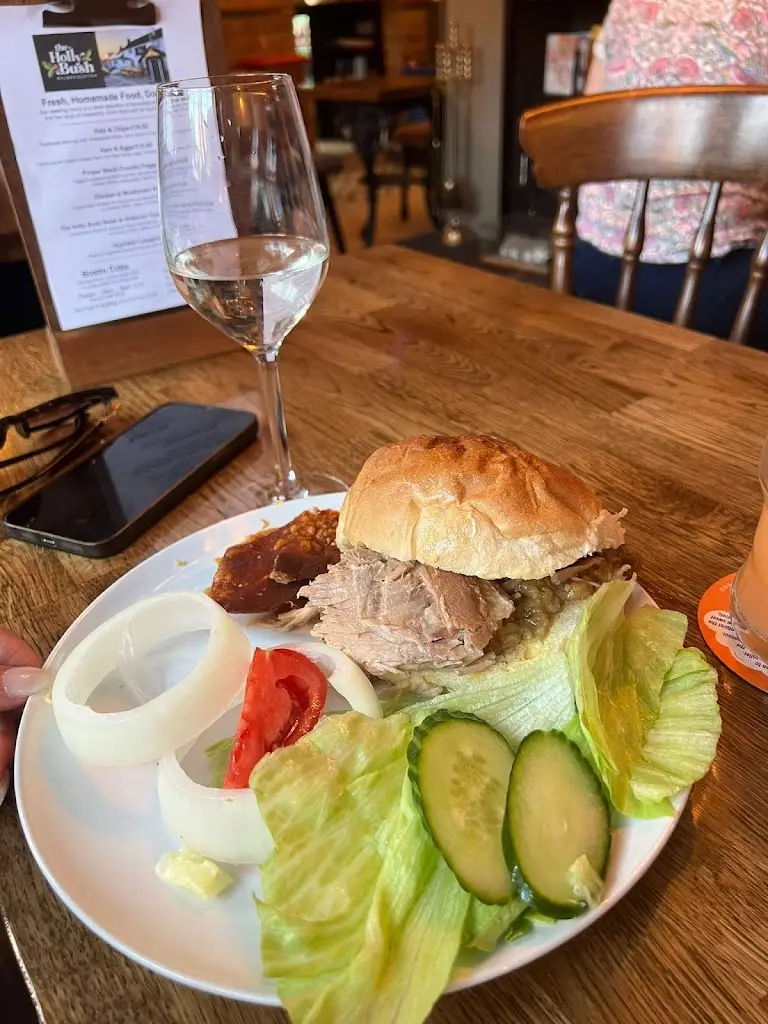 Andrew Barnard_The Holly Bush, Belbroughton_Belbroughton_review