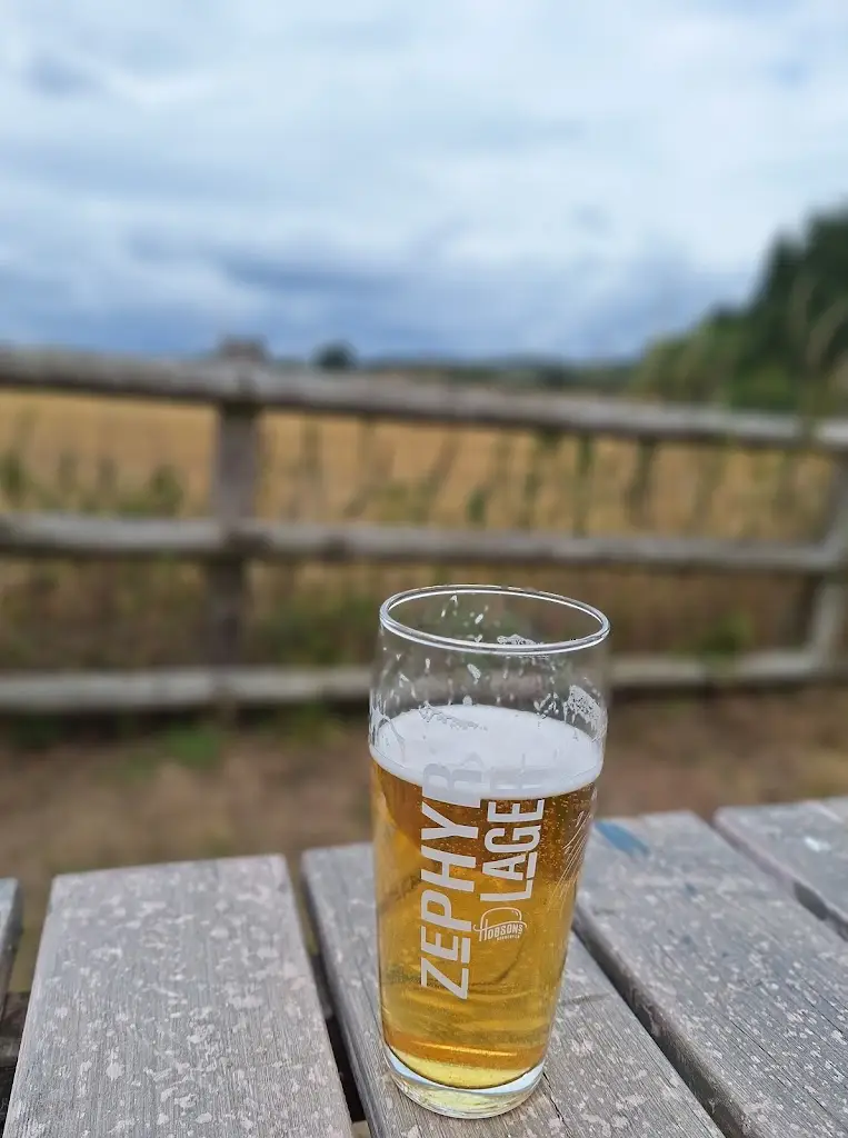 Lee_The Holly Bush, Belbroughton_Belbroughton_review