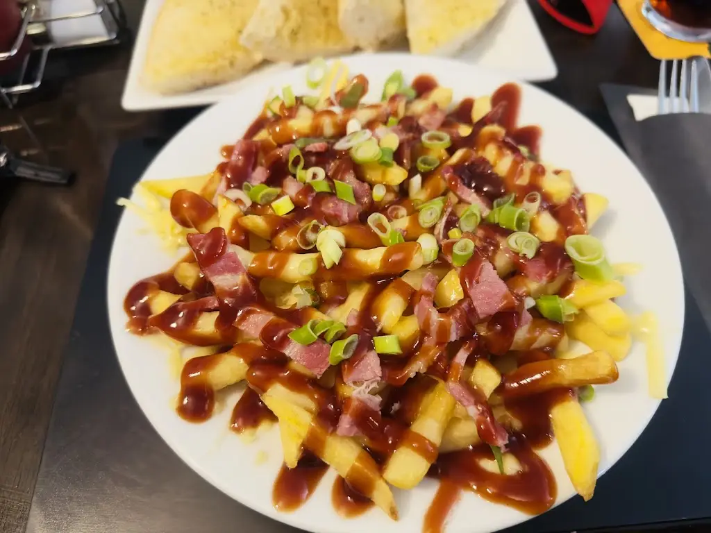 Pallabi Roy Sonkovics_The Chequers_Swanley_review