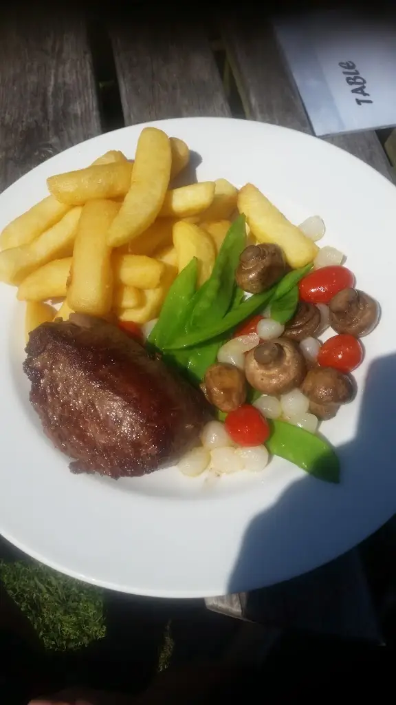 Menu_Robin Hood Inn_Belbroughton_image_7