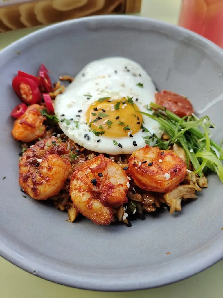 Nata Li_Novello Lounge_Telford_review