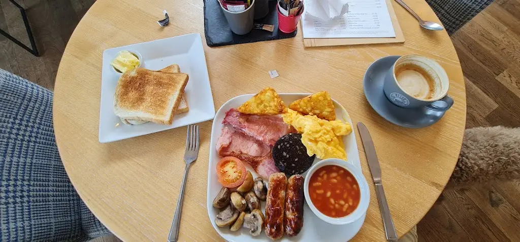 dave sailes_The Boathouse Cafe Bar_Tattenhall_review