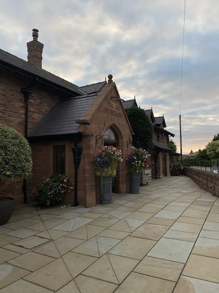 Alisha Baker_The Inn at Huxley_Tattenhall_reseña