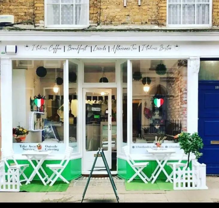 Basil and Co Ristorante Italiano ristorante a Tankerton