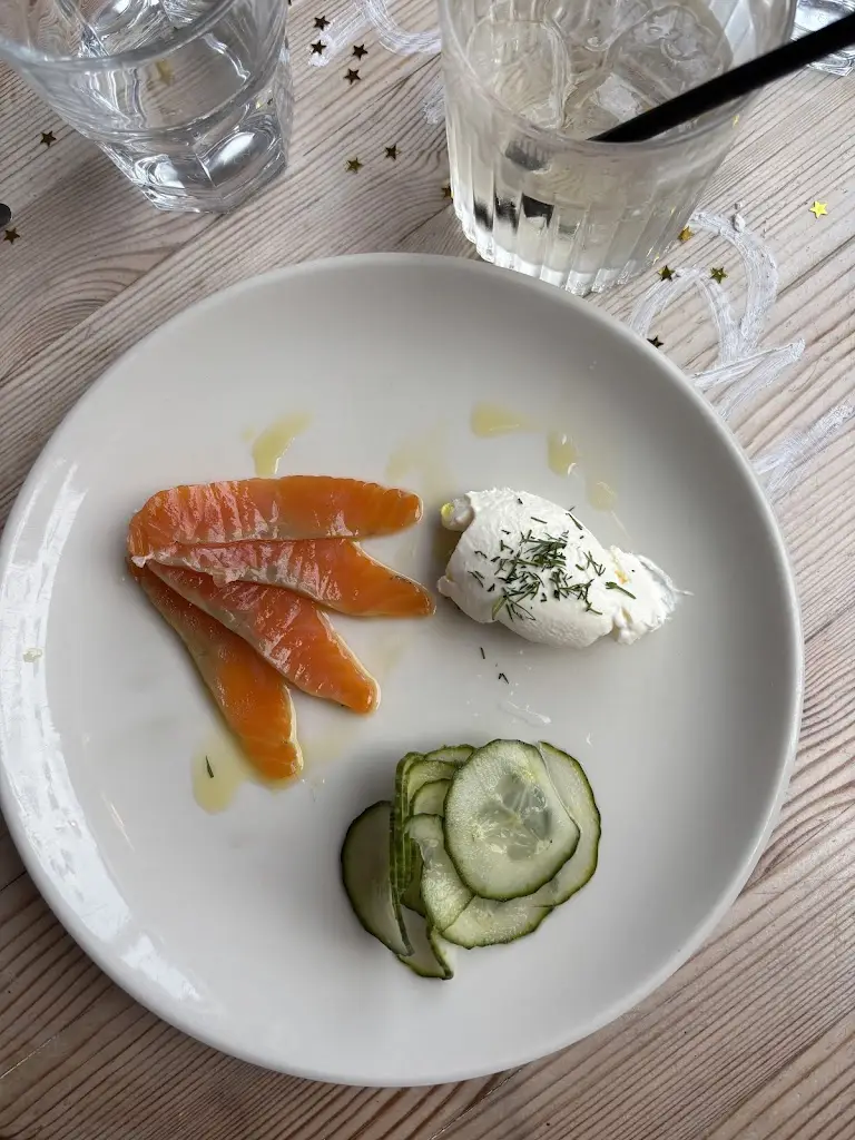 Maya Hart_Samphire_Tankerton_review