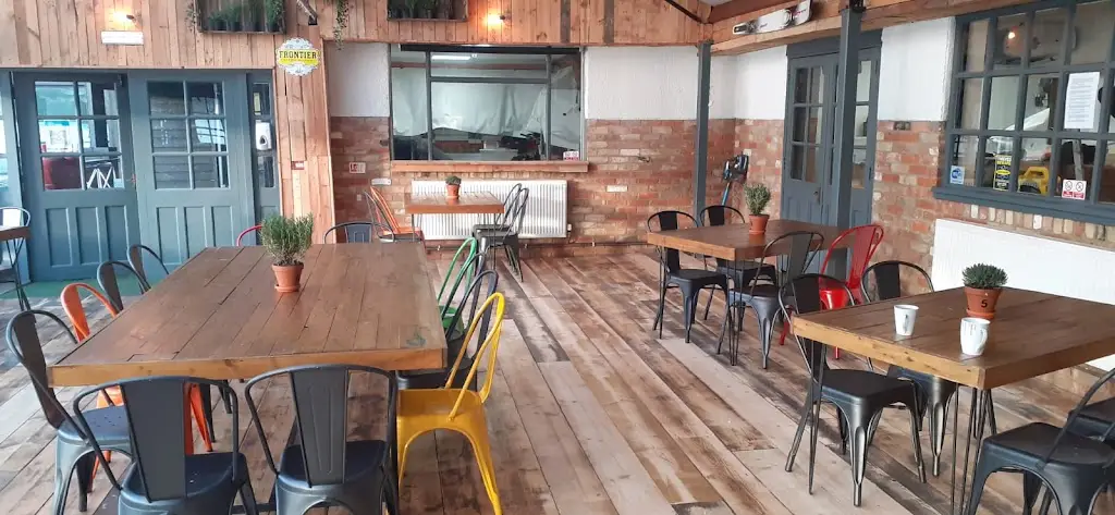 Lakeside Kitchen Ltd_Tempsford_slider_image_3