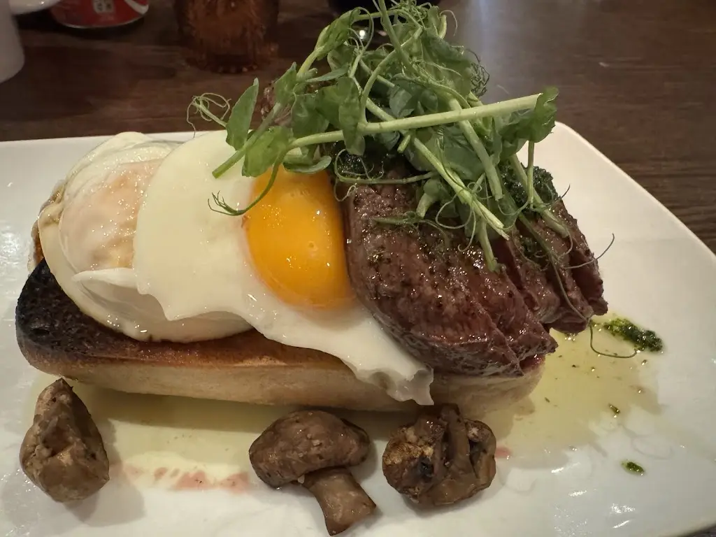 Clive Gamble_JB Kitchen_Syston_review