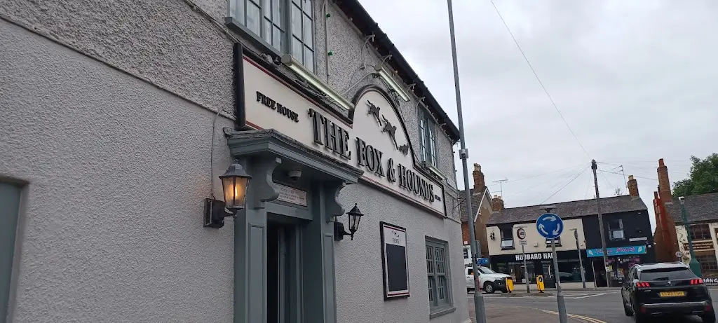 Krzysztof Kwasniewski_Fox & Hounds Public House_Syston_review