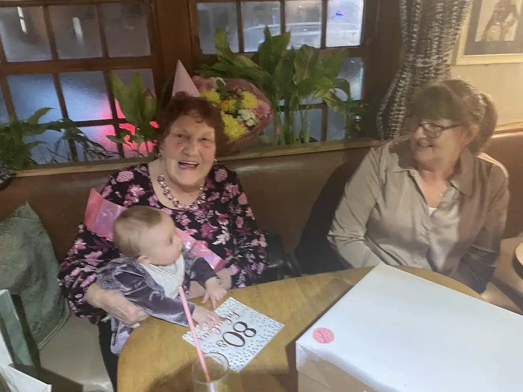 Andy Kent_Fox & Hounds Public House_Syston_review