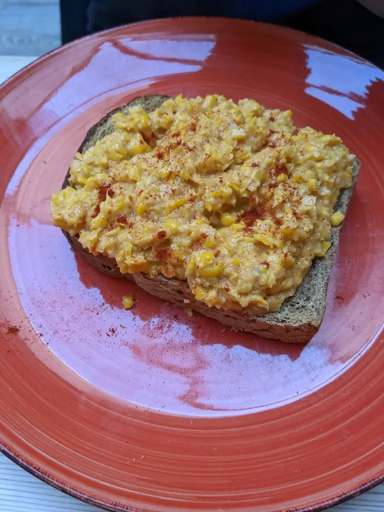 Angela Bozzograo_Tangerine_Beaminster_review