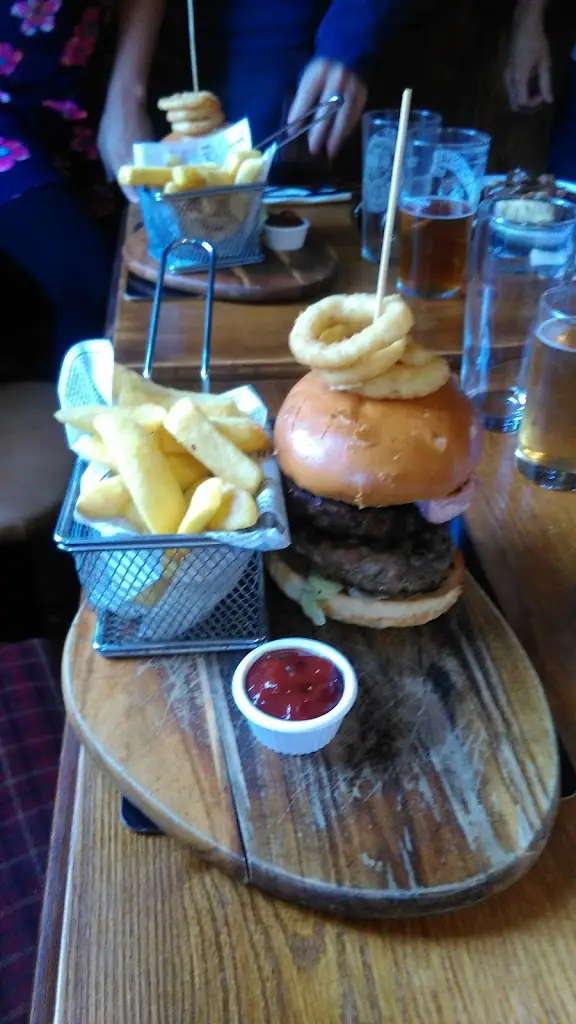 Menu_The Gate Hangs Well_Syston_image_3