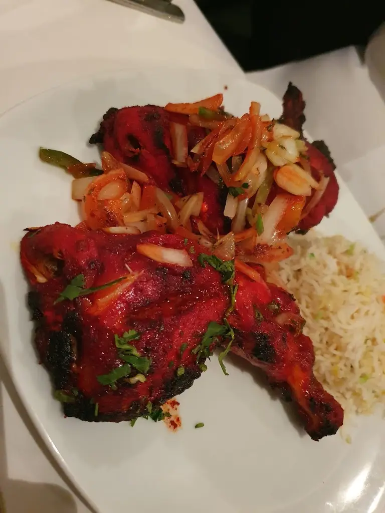 Aquarianchic 2008_The Red Rose_Syston_review