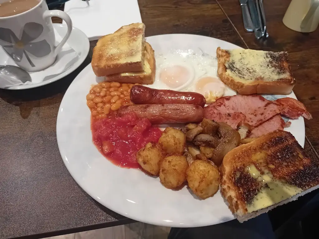 Spencer Spencer (Spencer)_The Duck & Willow Cafe_Syston_review