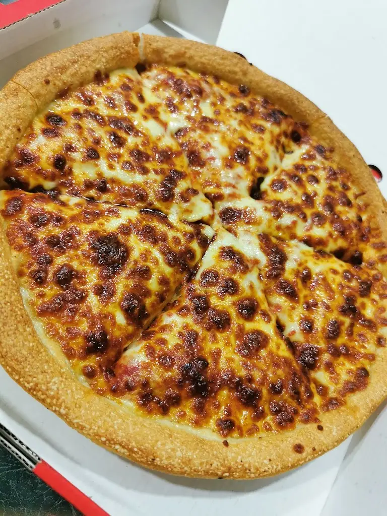 Kishan Chavda_Roberto's Pizza_Syston_review