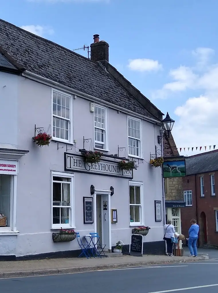 peter covey_The Greyhound Inn_Beaminster_review