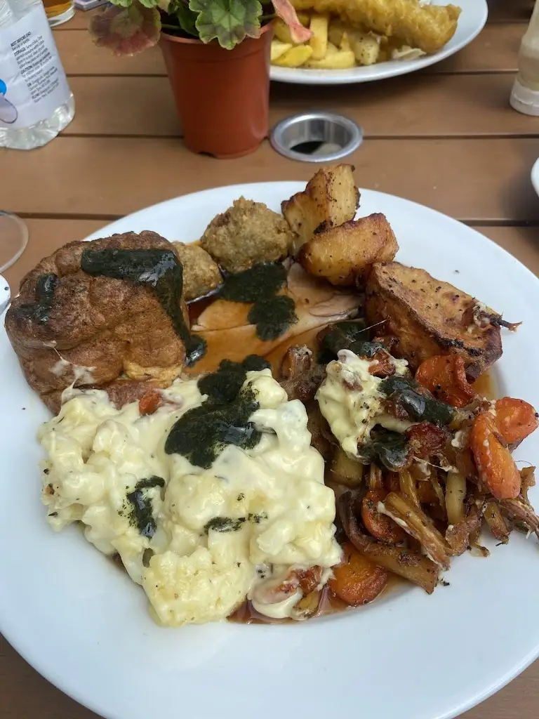 The Red Lion_Beaminster_slider_image_3