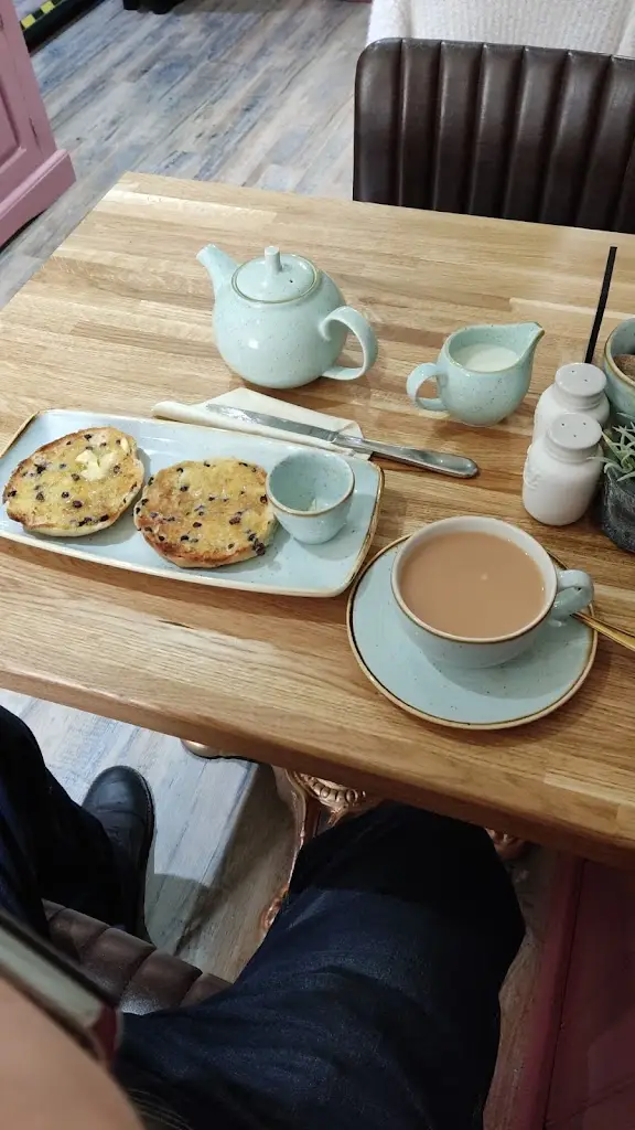 Menu_Lisa's Tea Lounge_Tadcaster_image_9