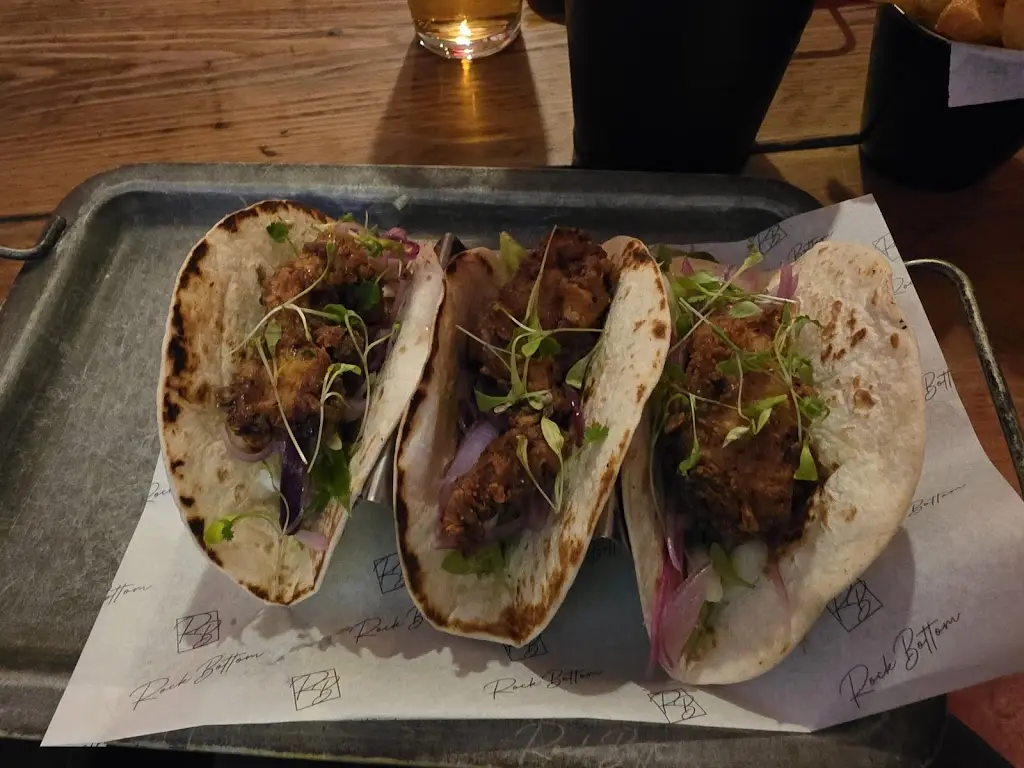 Georgia Peters_Rock Bottom_Teignmouth_review