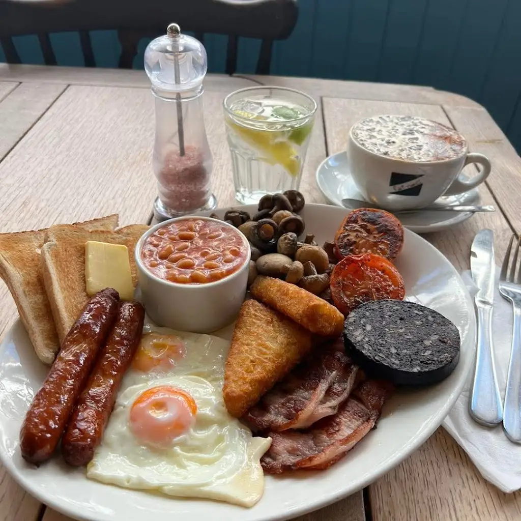 PEBBLE BEACH CAFE_Teignmouth_slider_image_2