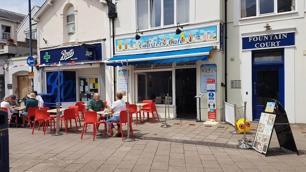 Coasters Cafe Teignmouth_Teignmouth_slider_image_1