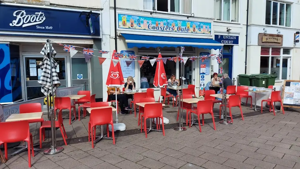 Coasters Cafe Teignmouth_Teignmouth_slider_image_3