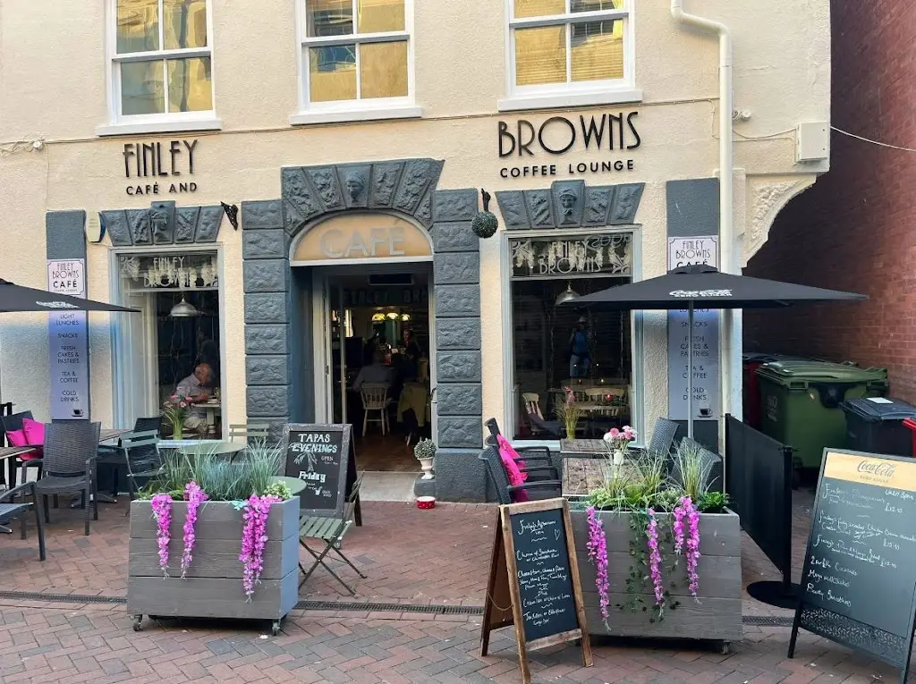Finley Browns Cafe Restaurant in Teignmouth
