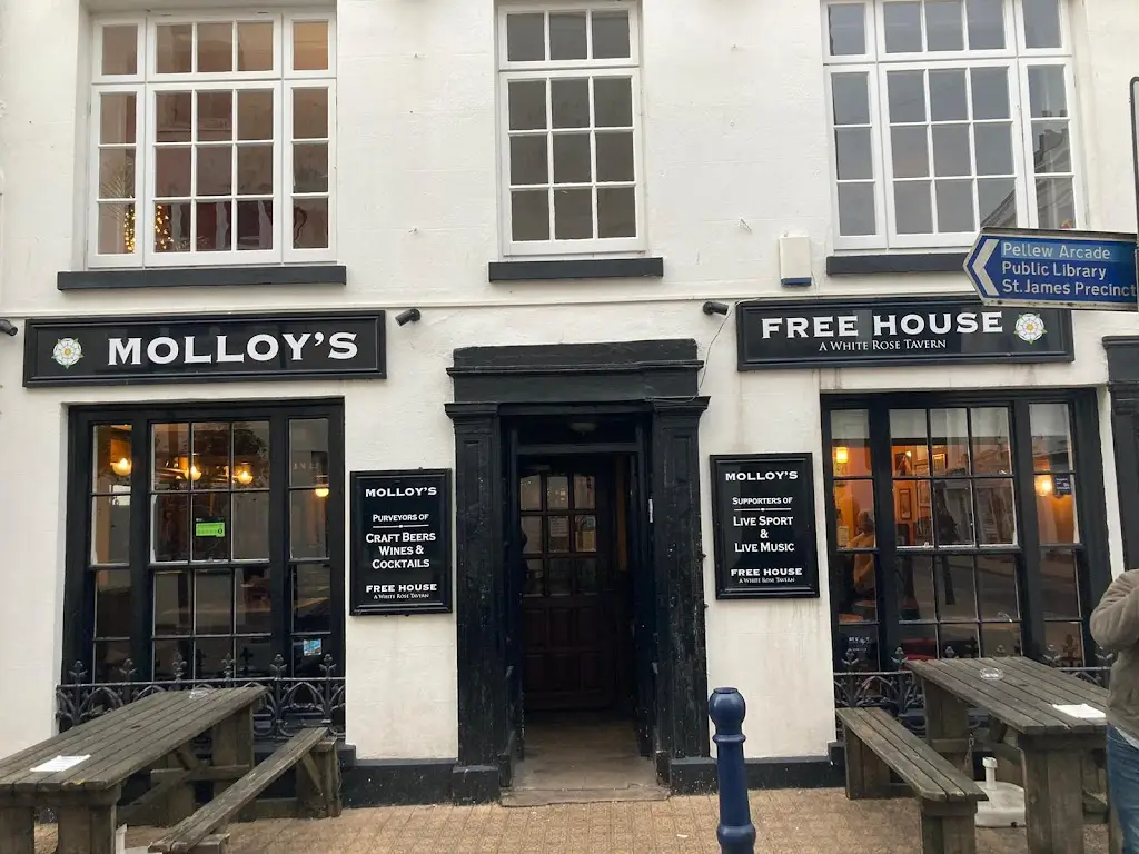 Food For Thought_Teignmouth_slider_image_1