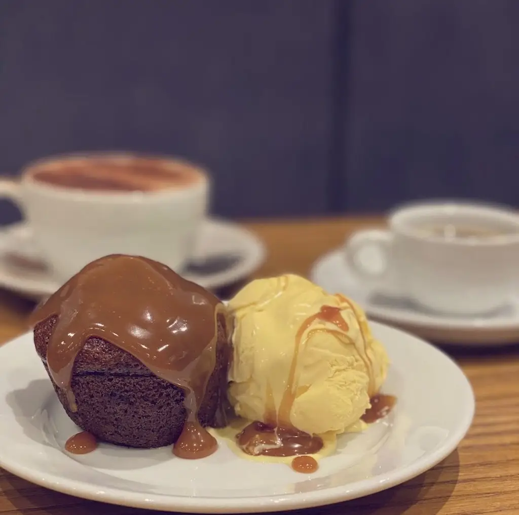 Finn McCools_Teignmouth_slider_image_2