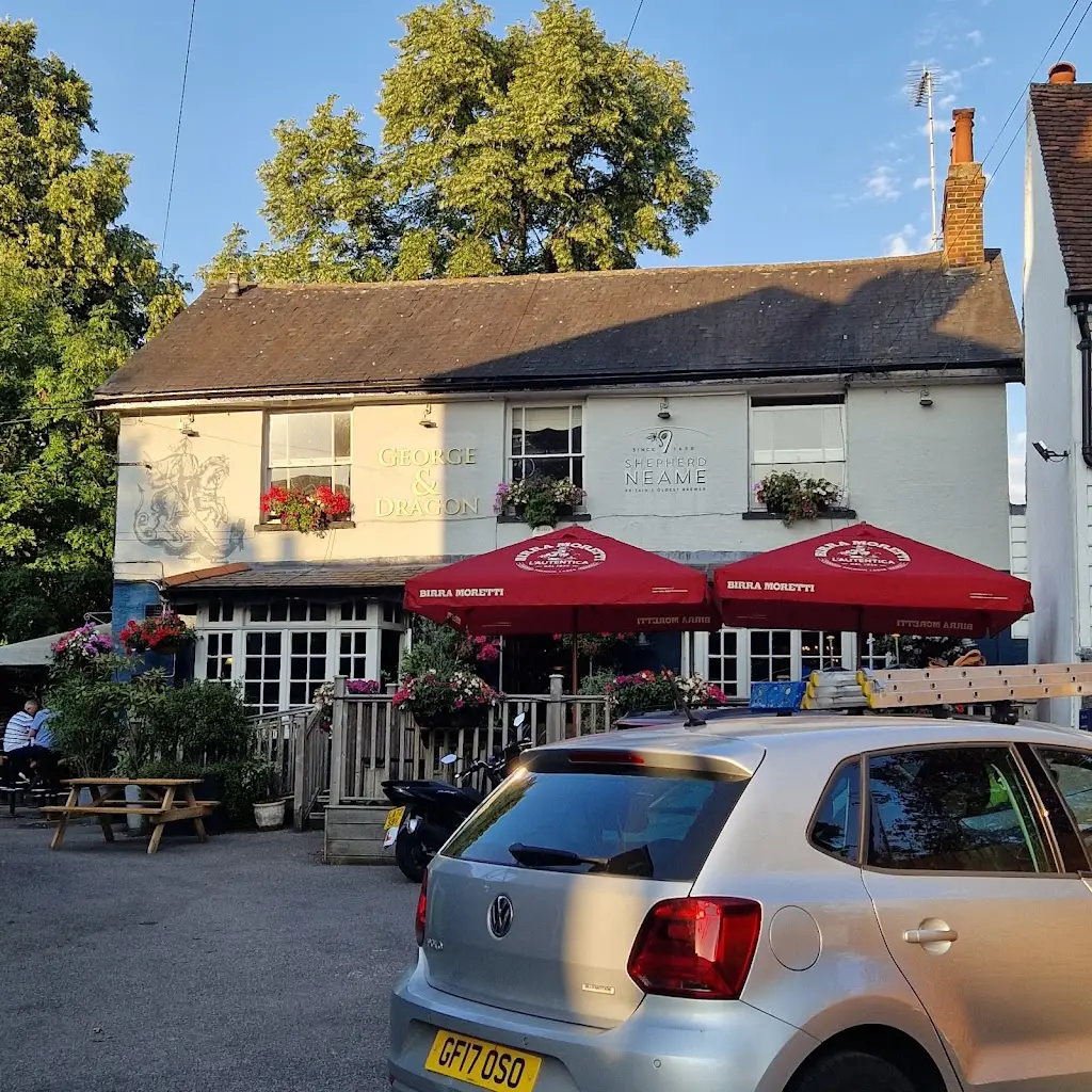 Heather Baldock_George & Dragon_Thames Ditton_review