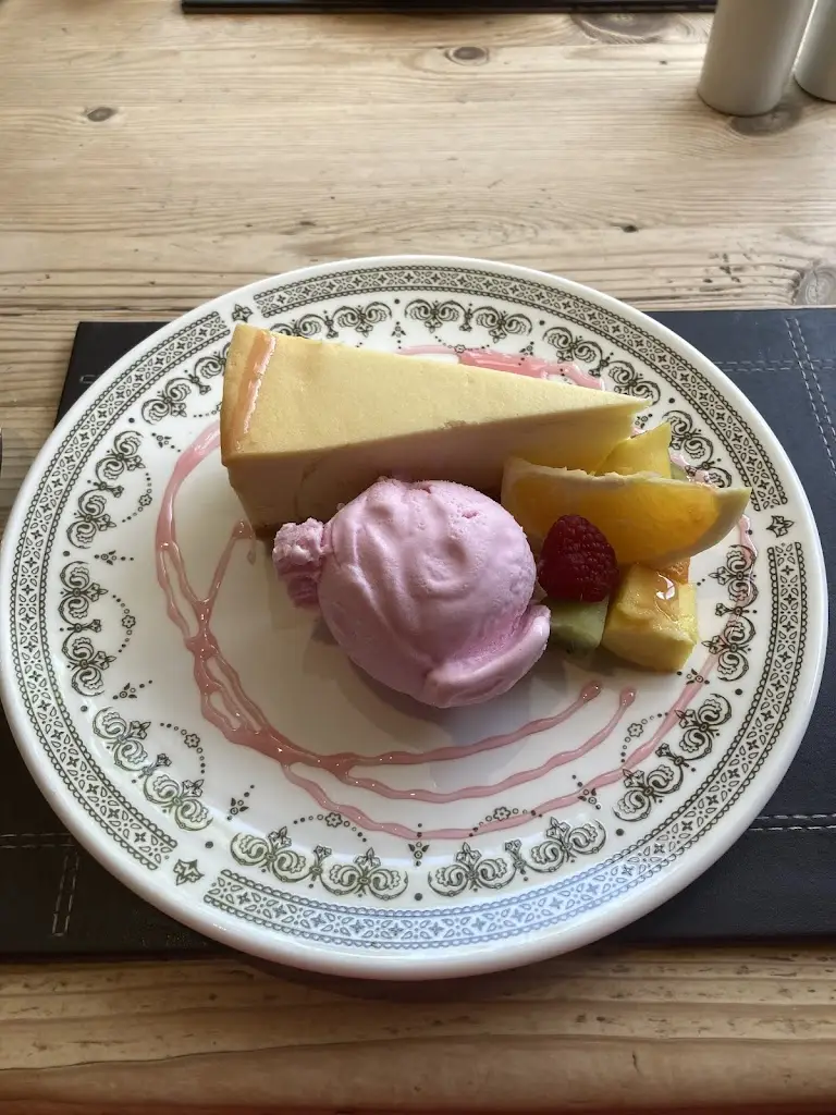 Harry_The Kings Head_Tenbury Wells_review